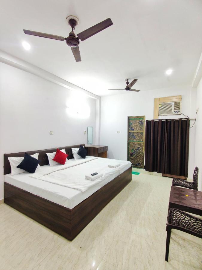 Kohinoor Guest House Varanasi Exterior photo
